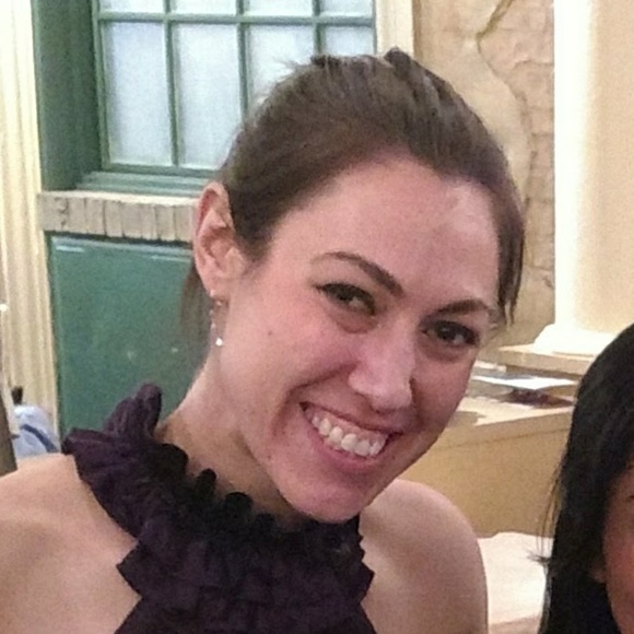 Meet your Posher, Jasmine! - Picture 2 of 7